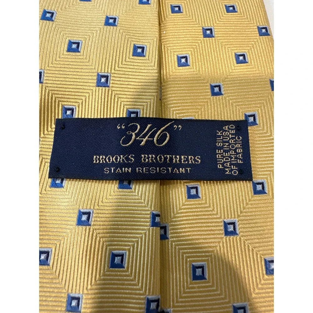 Brooks Brothers 346 Mens Silk Tie Yellow Blue Geometric Square Stain Resistant